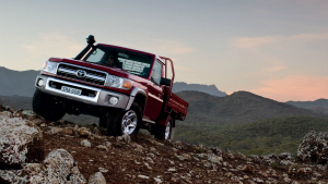2014-landcruiser-70-features-mechanical LandCruiser 70 mechanical
